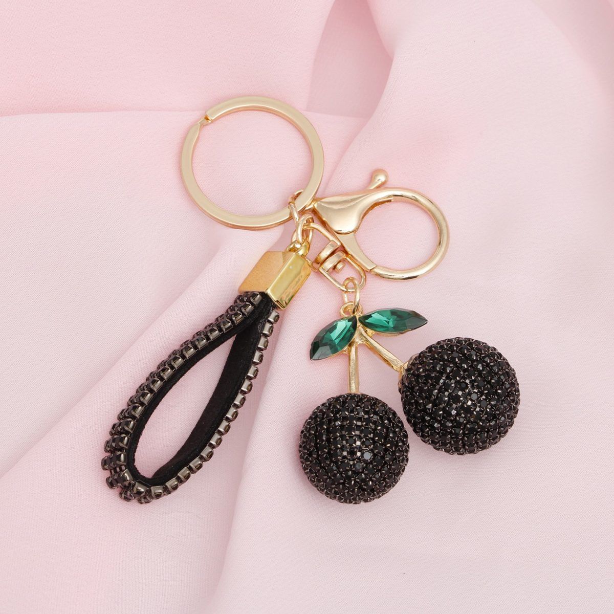 keychain-black-rhinestone-