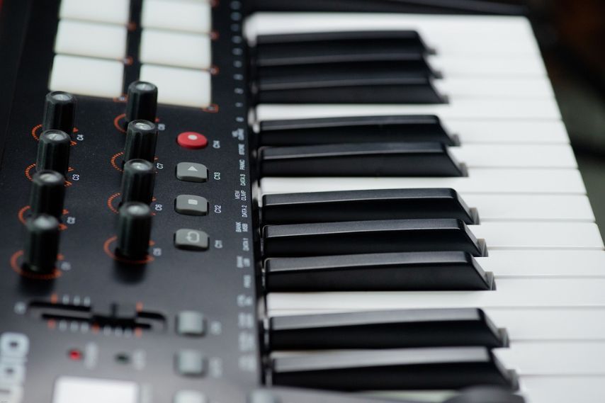 midi controller piano keyboard