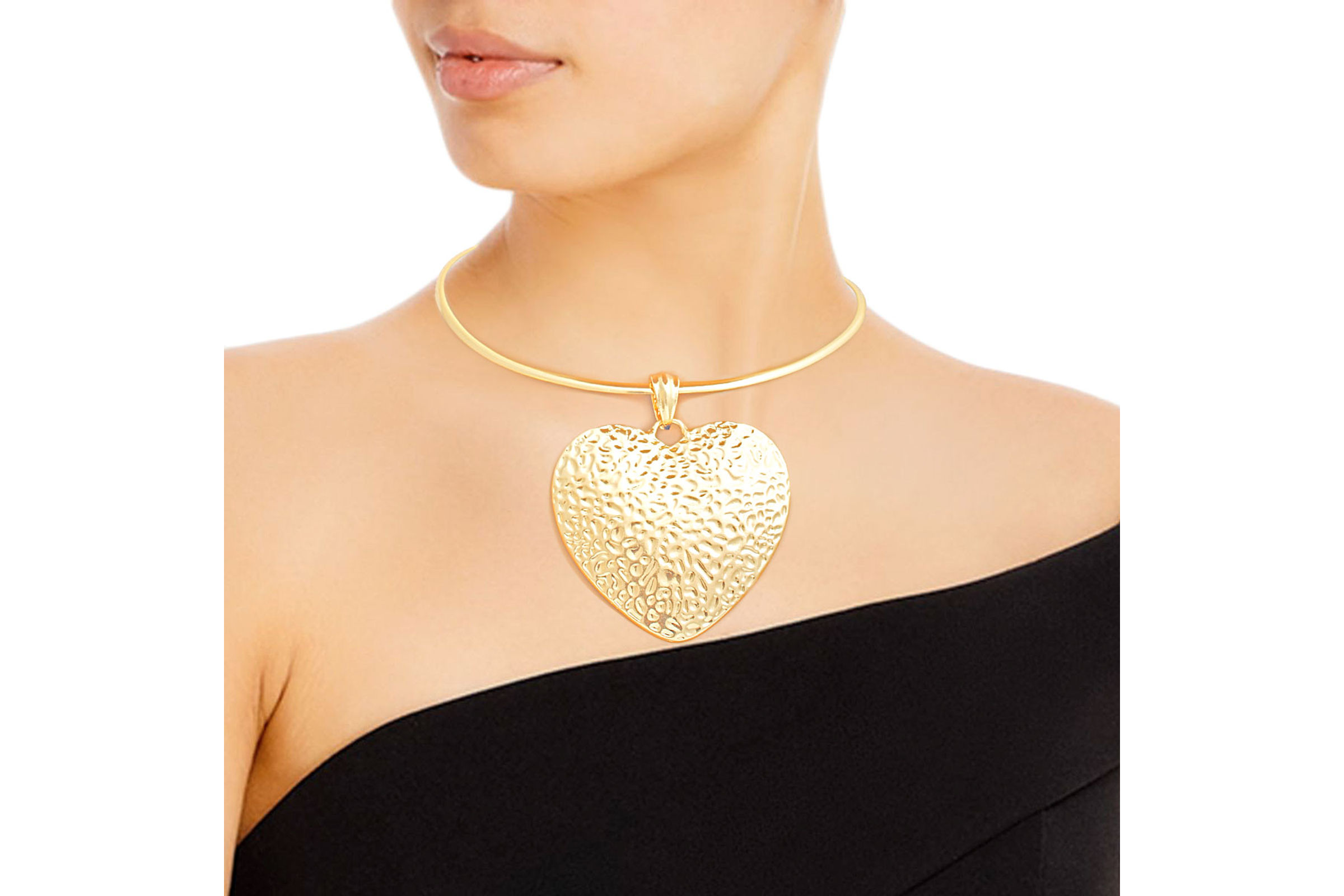Metal shop heart choker