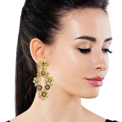 Vintage Gold Metal Flower Earrings-thumnail