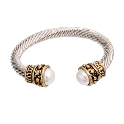 Thick Cable Classic Pearl Bangle