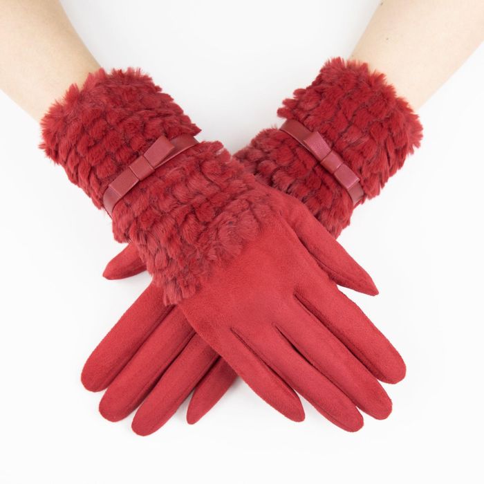 Red shop wool gloves