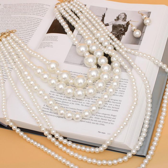 Wholesale Pearl Necklace Cream 6 Strand Layer Set for Women Wholesale Pearl Necklace Cream 6 Strand Layer Set for Women