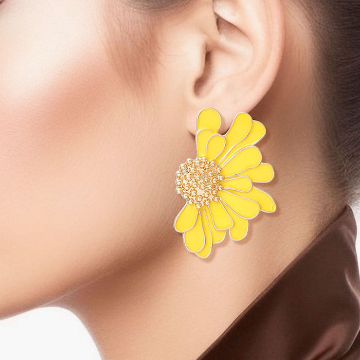 Wholesale Stud Yellow Half Daisy Flower Earrings for Women