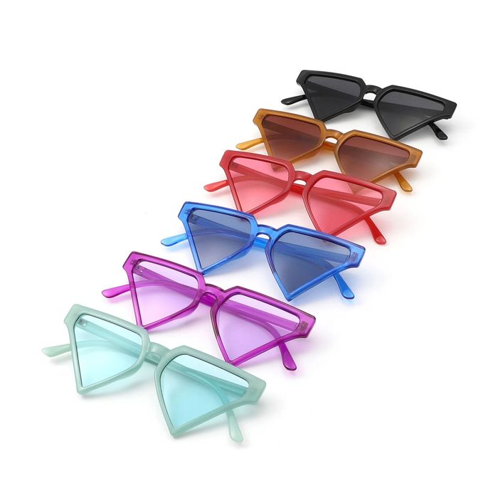 Wholesale Sunglasses Black Triangle Pointed for Women display picture 3