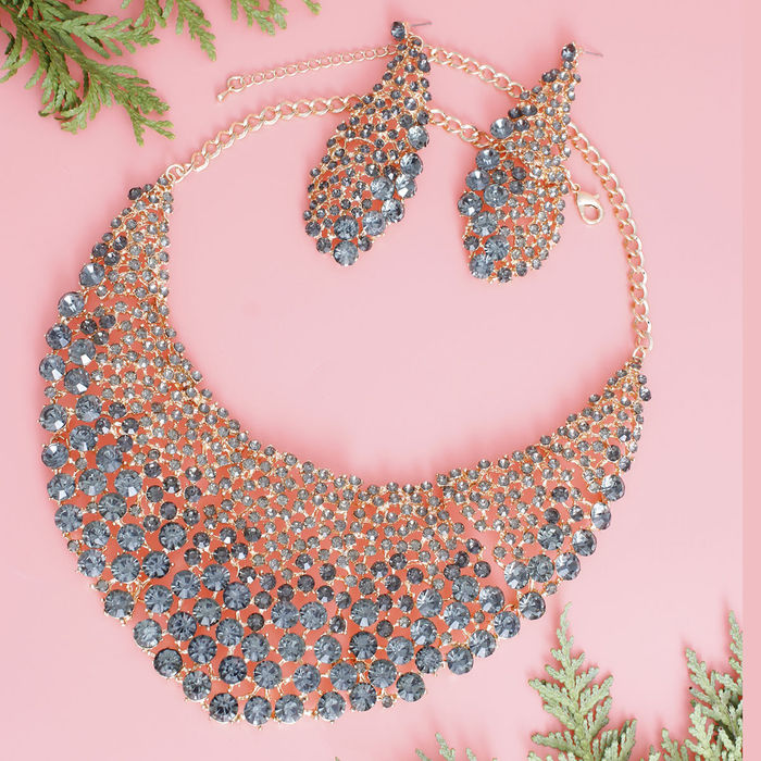 Long crystal outlet necklace wholesale