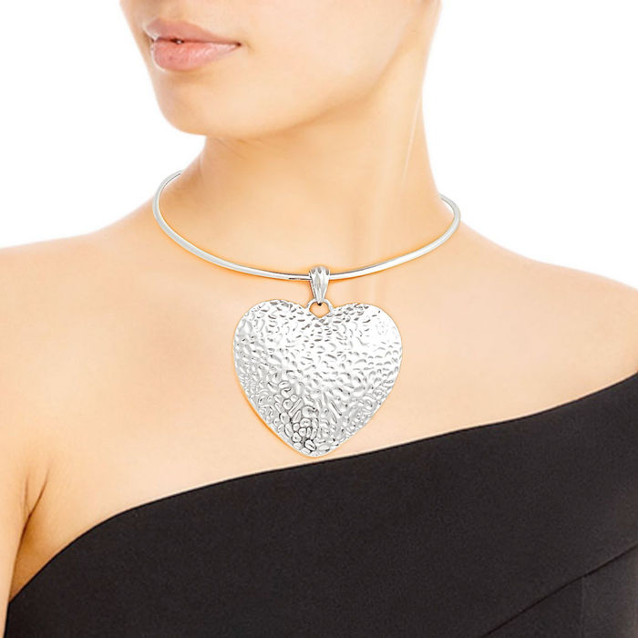 Silver Hammered Metal Heart Choker Order Wholesale