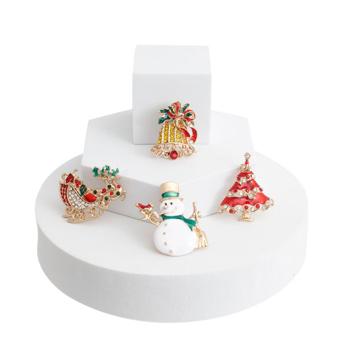 Xmas brooches deals