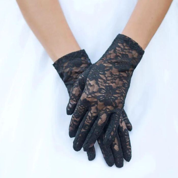 Womens Long Black Lace Gloves